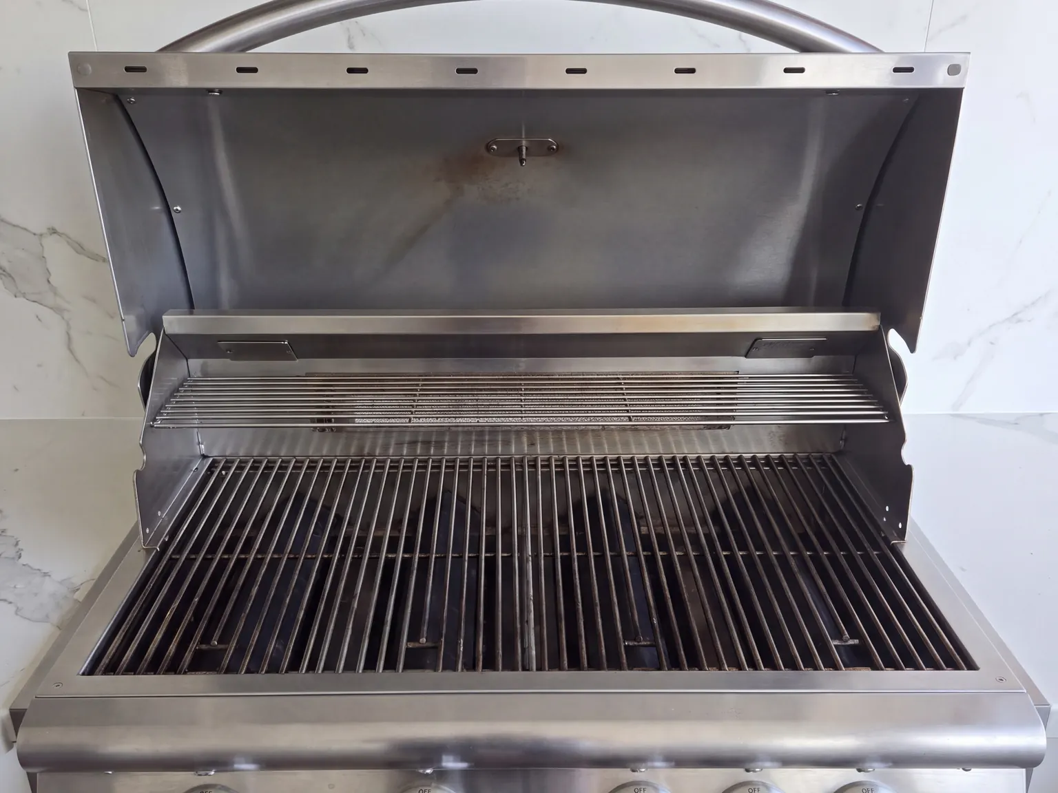 Built-in gas grill after a Deep Clean by 30A Grill Care.